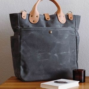 Winter Session Black Waxed Canvas Garrison NWOT